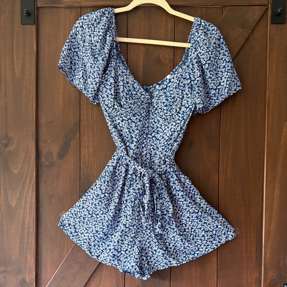 Lulu's Blue and White Floral Romper (3/$20)